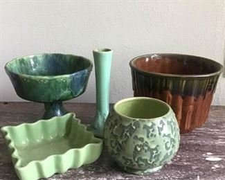 Vintage Pottery https://ctbids.com/#!/description/share/157142