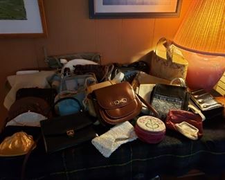 A purse for every hat! Lol.
