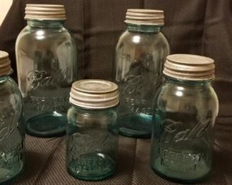 Set of 5 Blue Ball Perfect Mason Jars https://ctbids.com/#!/description/share/156303