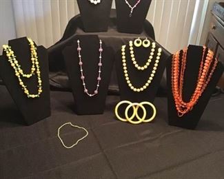 Lot of Bright Colored Jewelry https://ctbids.com/#!/description/share/156309