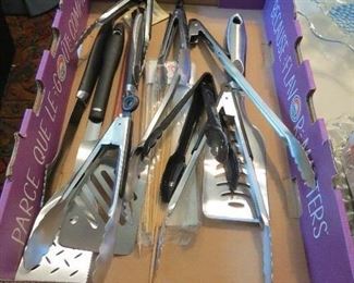 TONGS AND SPATULAS