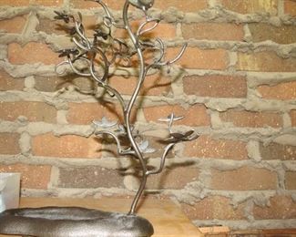EARRING TREE.