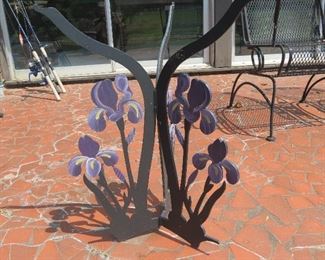 METAL BIRDBATH STAND BY VEGA METALS.