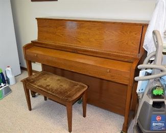 Piano & Bench