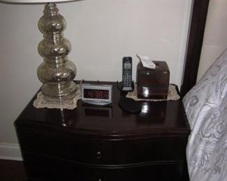 Raymour & Flanigan Queen Bedroom Suite "Bellanest"