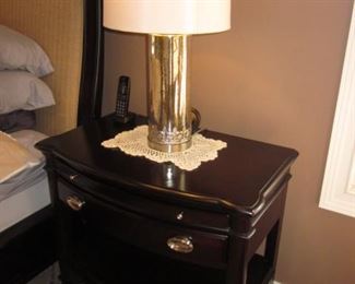 Raymour & Flanigan King Bedroom Suite Stunning
