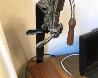 Top of the line wine bottle corkscrew