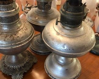 Metal base oil lamps