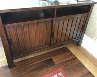 Sideboard (Ashley's) closed