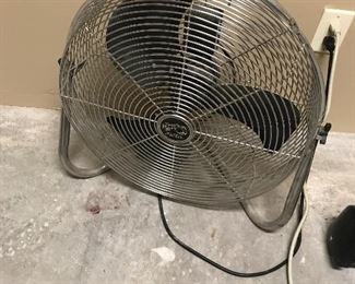 Metal fan