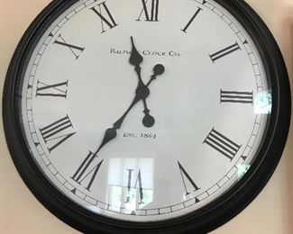 Oversized wall clock
