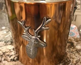 Ice bucket