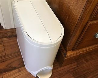 Trash can