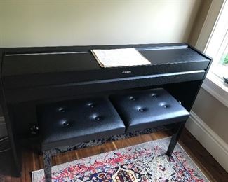 Yamaha electric piano w/bench