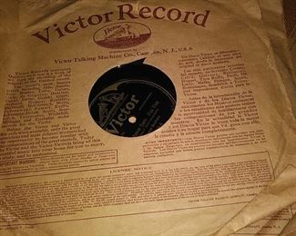 Albums with informational cover for the Victorla