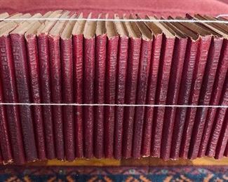 Vintage set of 27 miniature Shakespeare books - Little Leather Library