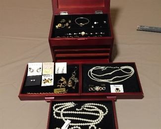 Nice lot of costume jewelry - much new w/tags