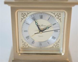 Vintage Seth Thomas Quartz Gold Mantle Clock