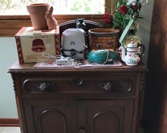 Vintage washstand.