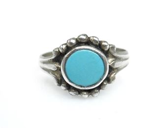 DELIGHTFUL TURQUOISE STERLING SILVER RING