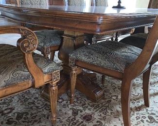 GORGEOUS ETHAN ALLEN TABLE WITH TWO LEAF INSERTS (12" EA) AND TABLE PAD. 8 L X 3.8" W (WITHOUT LEAF INSERTS.