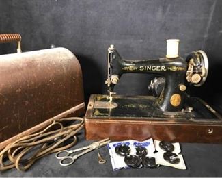 M060 1925 Singer Sewing Machine