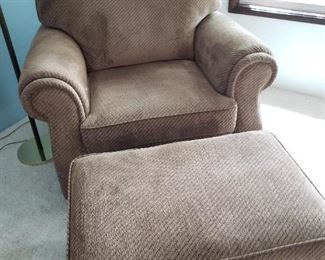 Contemporary chair with Ottoman