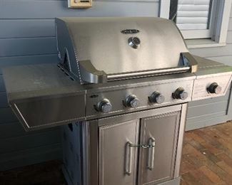 Great 4-burner grill with storage.  