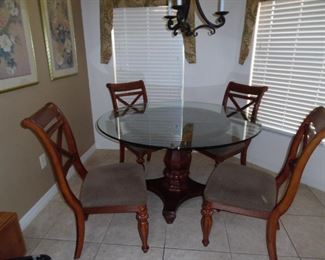 Wood Pedestal Table, Round Glass Top, 4 Chairs