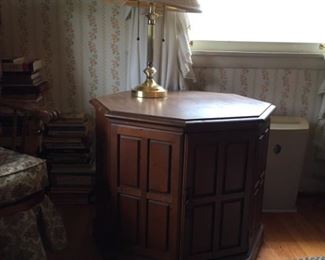 Accent Tables, Lamps