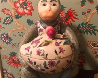 I want this monkey!!!