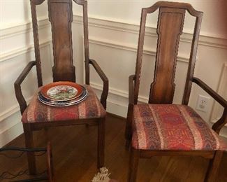 don't sit on the plates