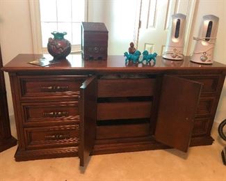 big furniture for big houses (my house is the size of this room)