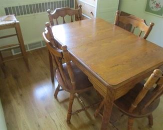 oak kitchen table and chairs