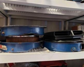 #257: Shaker Assembly w/ Additional Parts
Shaker assembly w/ additional parts and emblems.
