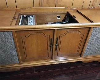 Wonderful working condition 1960s RCA stereo
