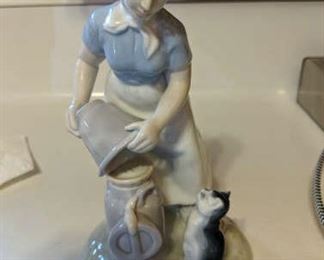 PRISTINE FIGURINES