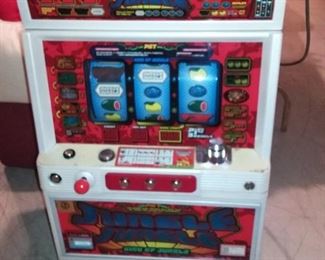 Electronic Slot Machine