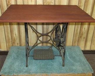 Table w/Sewing Machine Base