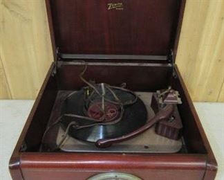 Vintage Zenith Radio/Record Player