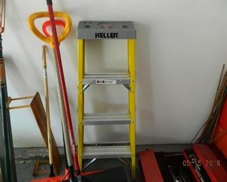 ladders/outdoor tools