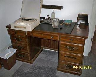 Wood 7 drawer Dresser