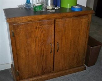Bar cabinet