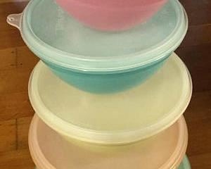 AHH133 Vintage Tupperware