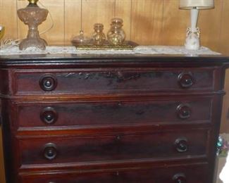 VICTORIAN DRESSER WITH WOODEN PULLS