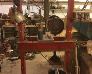 1 Ton Press with Accessories