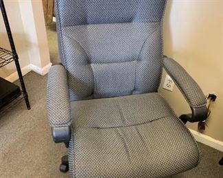 Deluxe TunGYu Office Chair!