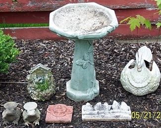 Bird bath, Carruth items, lawn decorations
