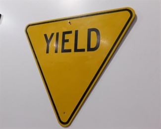 Yield street sign