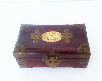 Chinese jewelry box w/ivory inlay